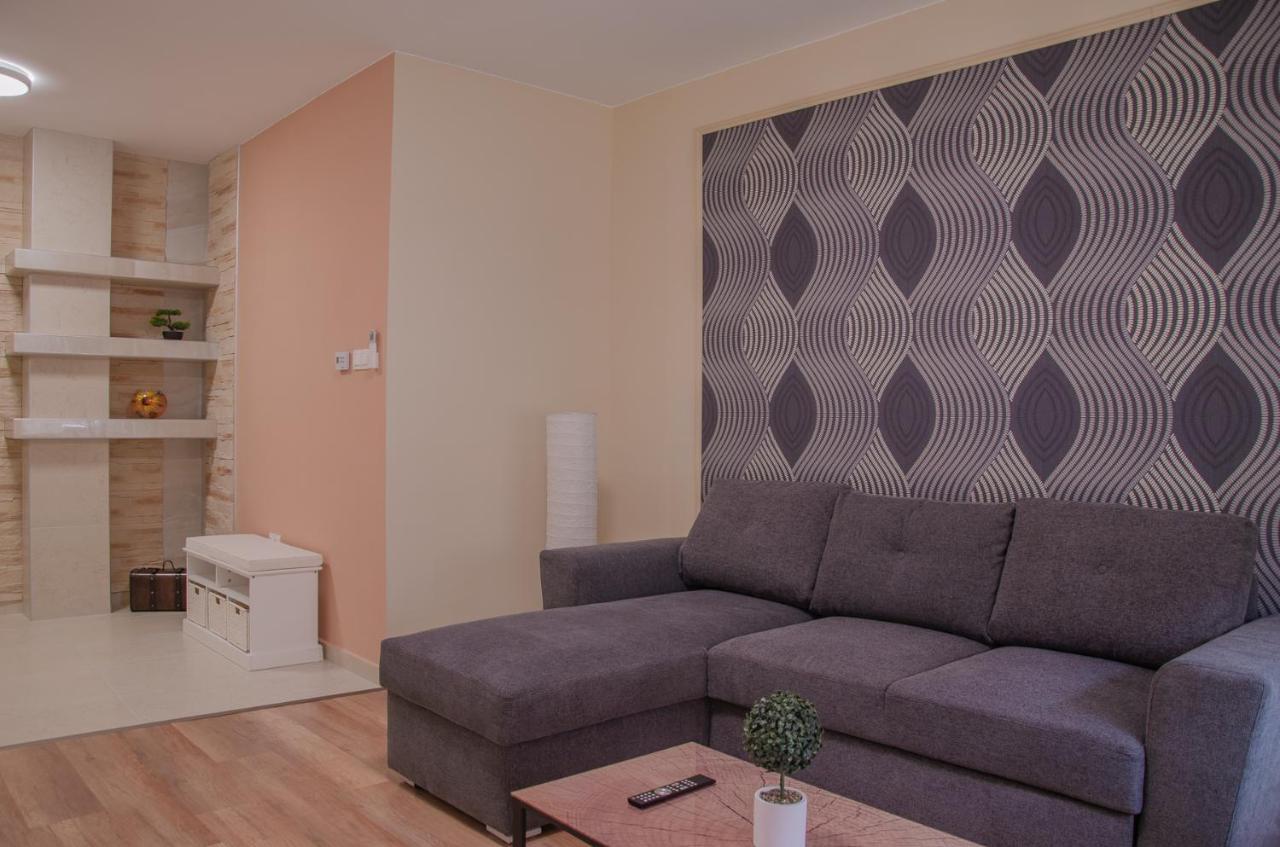 Oros House Apartmanhaz 오라샤자 외부 사진