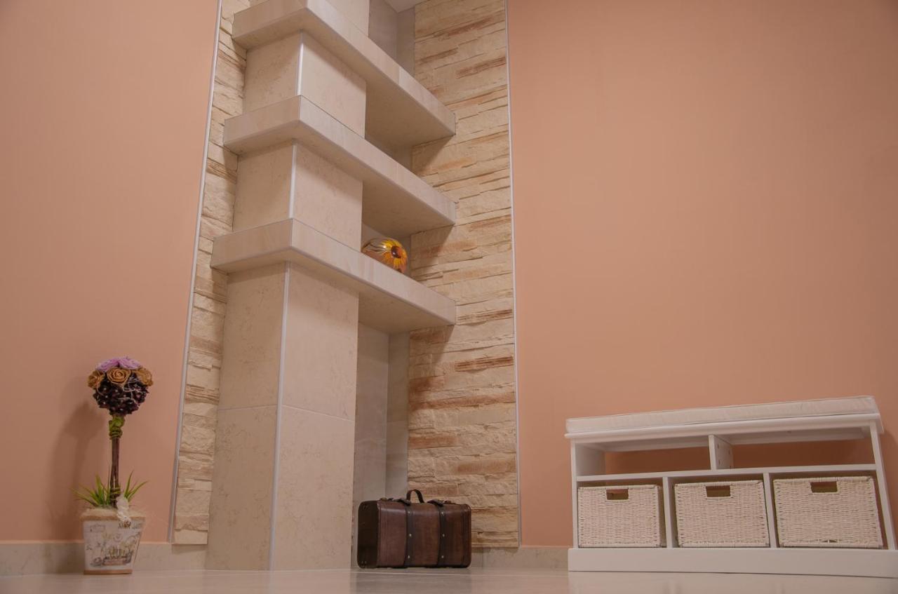 Oros House Apartmanhaz 오라샤자 외부 사진