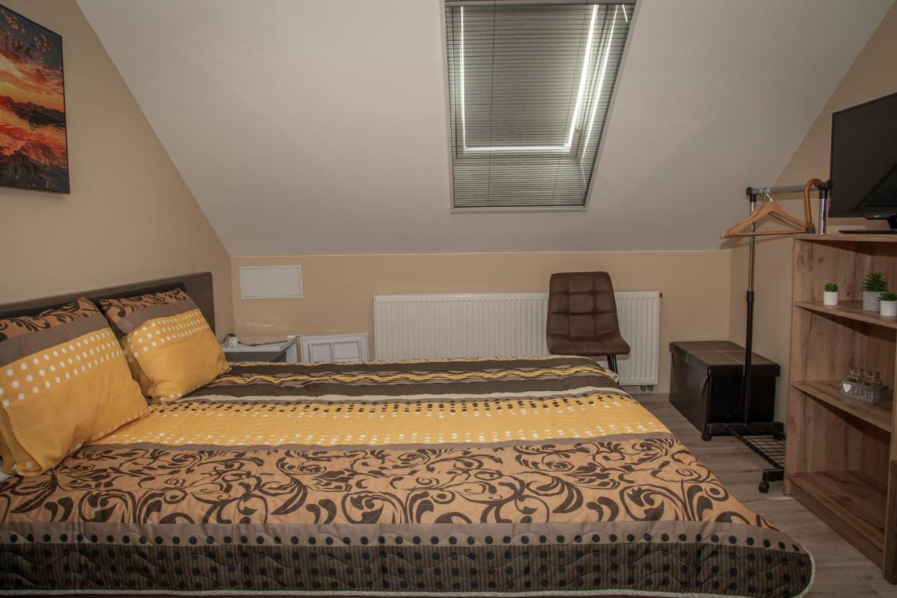 Oros House Apartmanhaz 오라샤자 외부 사진