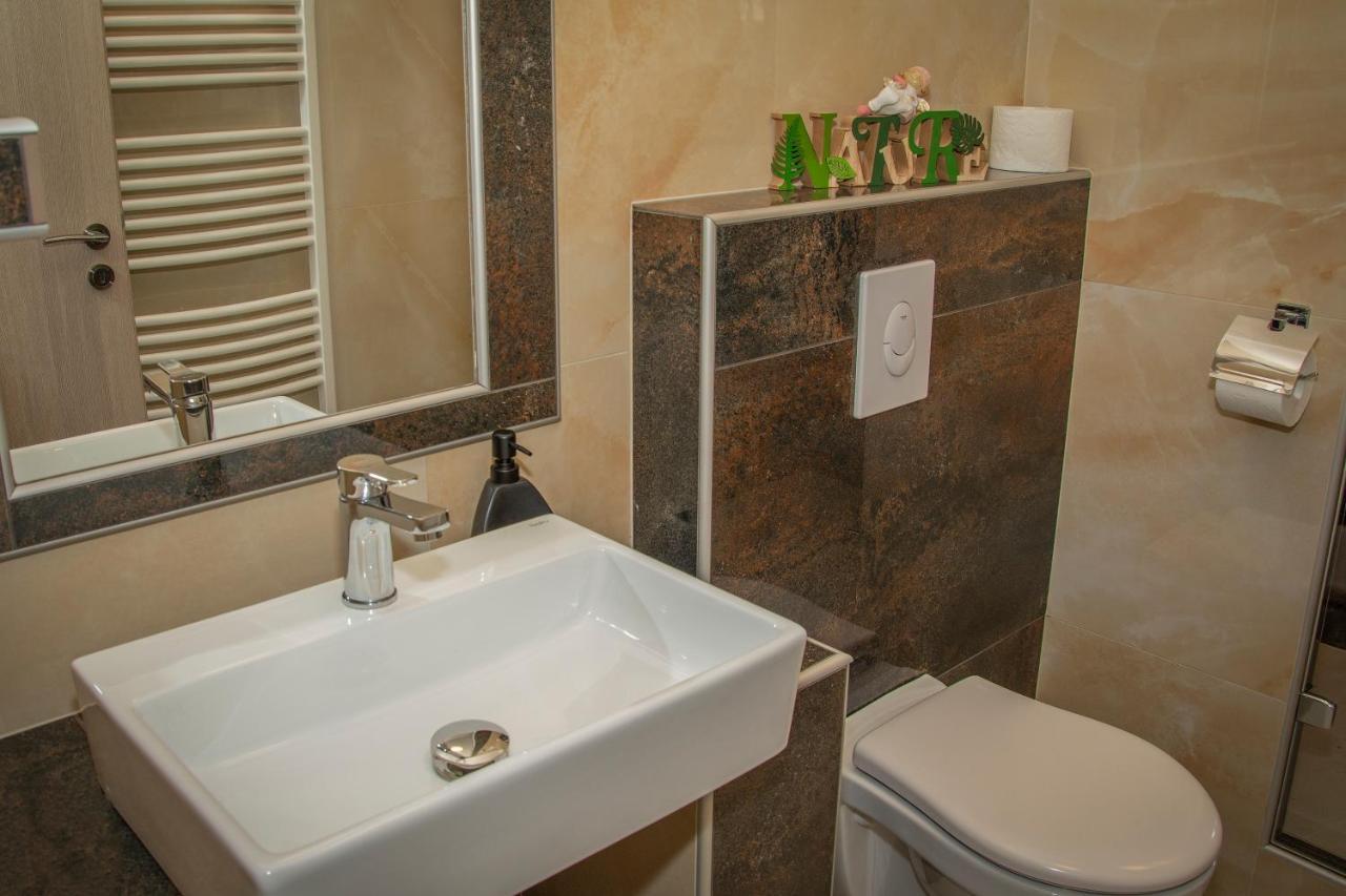 Oros House Apartmanhaz 오라샤자 외부 사진