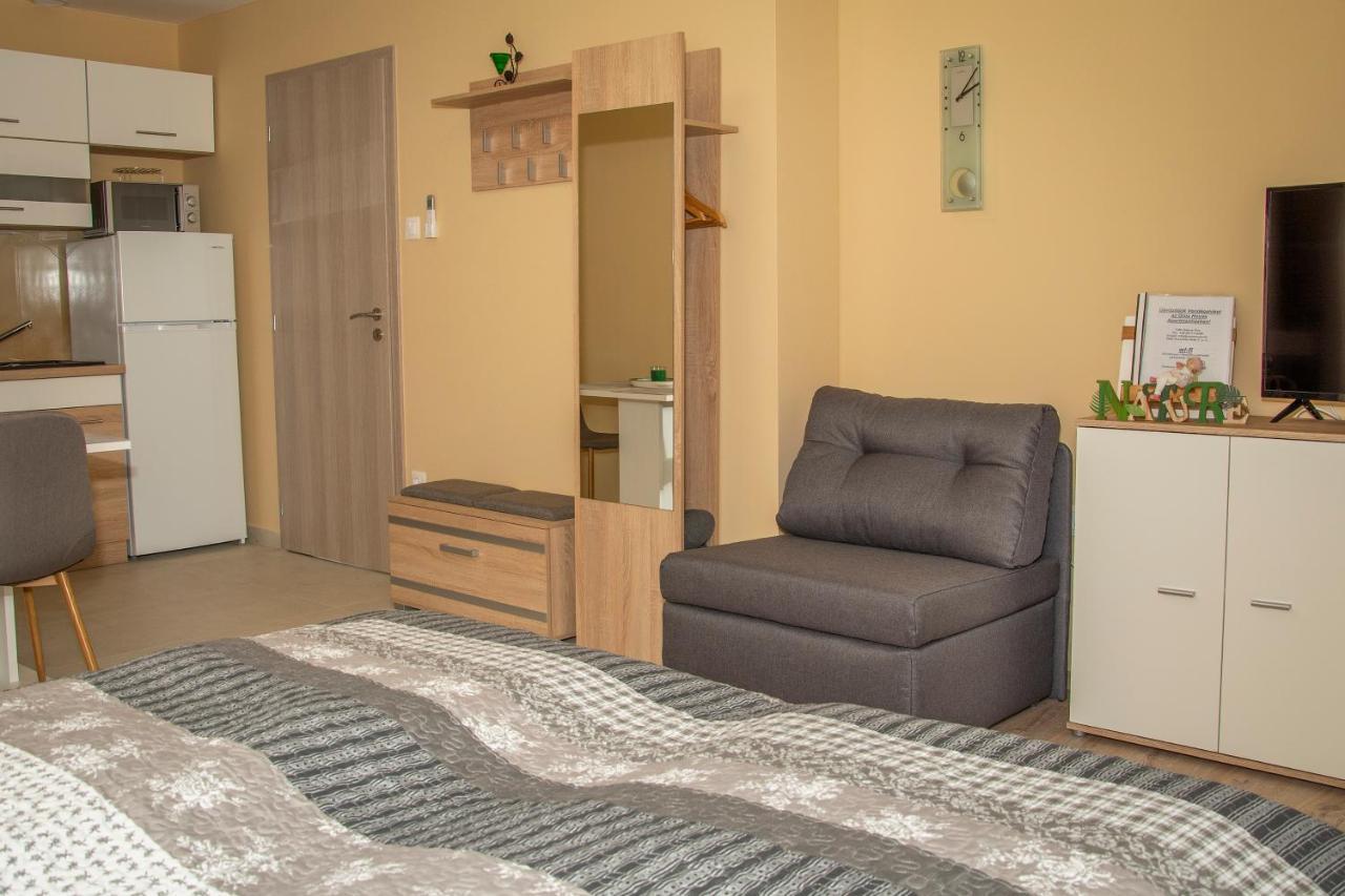 Oros House Apartmanhaz 오라샤자 외부 사진